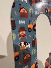 Load image into Gallery viewer, Pump Hanger - The Tubie Movement